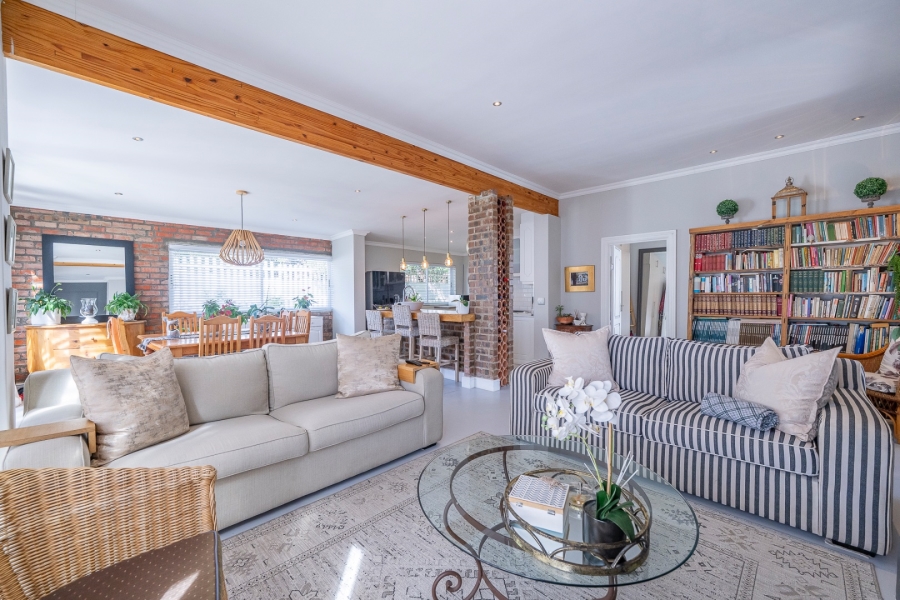 4 Bedroom Property for Sale in Gordons Bay Village Western Cape